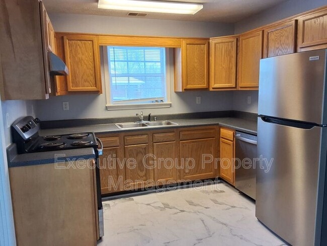 Building Photo - 103 Hurstfield Dr