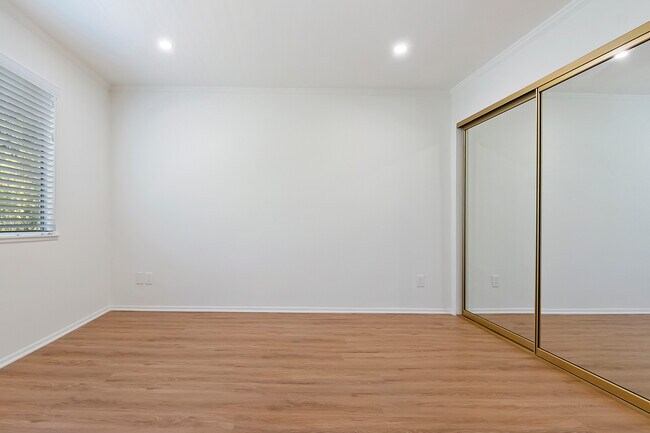 Building Photo - 3009 Nicada Dr