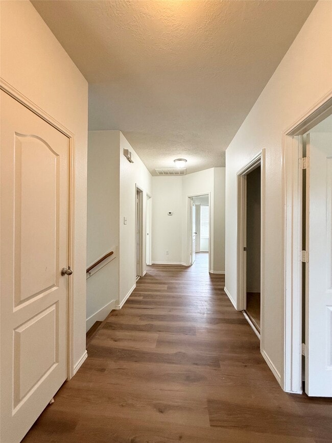 Building Photo - 24623 Colonial Maple Dr