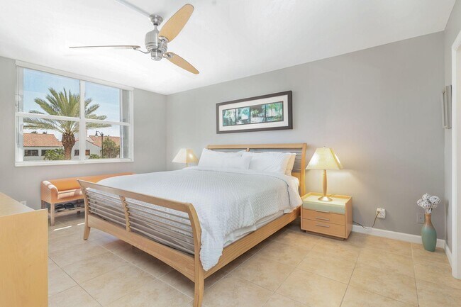 Building Photo - 2860 S Ocean Blvd