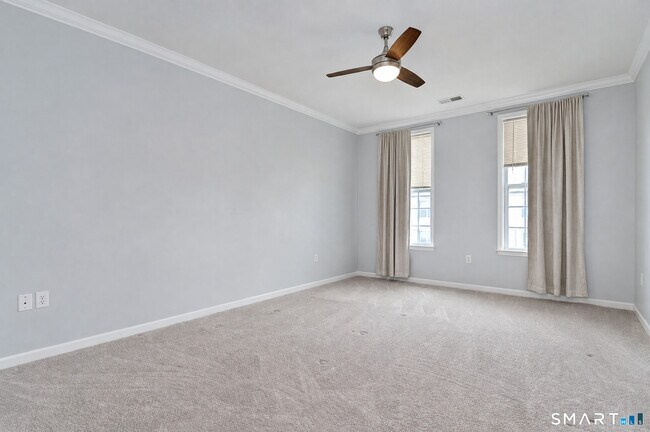 Building Photo - 922 Old Pasture Dr