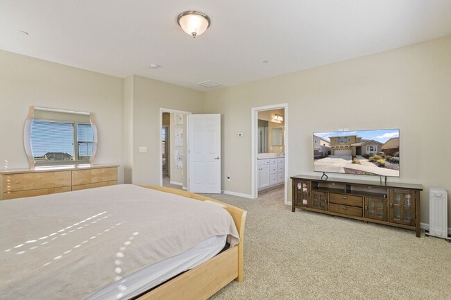 Building Photo - **Rent Reduction** Beautiful home in desirable Spring Lake community Woodland