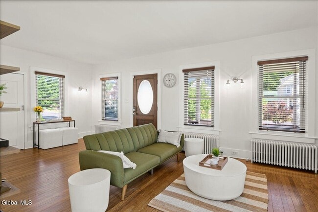 Building Photo - 162 Lake Ave