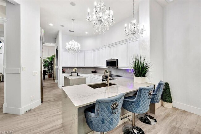 Building Photo - 8910 Paseo De Valencia St