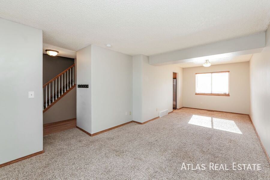 Building Photo - 1107 White Stone Way