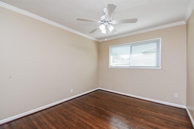 Building Photo - 6513 Neff St