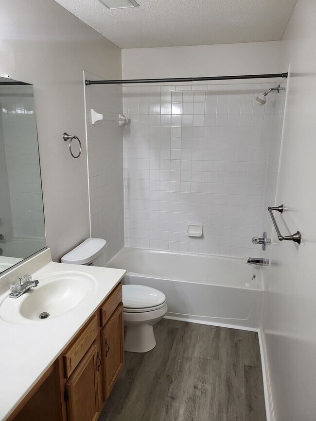 Building Photo - ADKINS RESERVE/SUMMERWIND