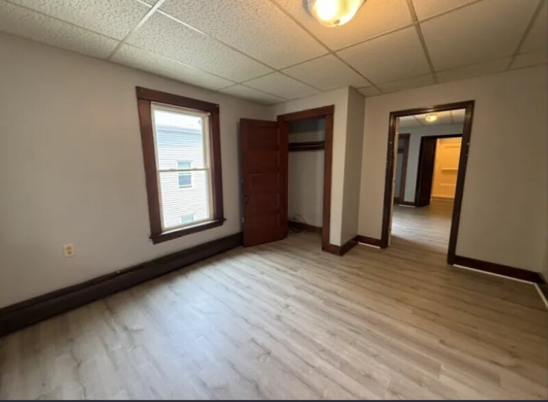 Building Photo - 323 Cumberland St