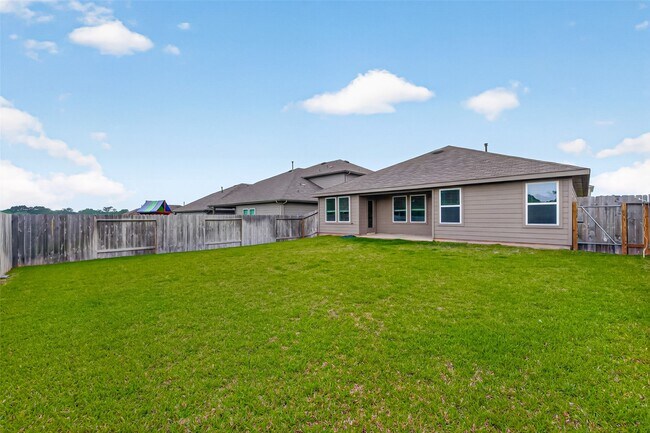 Building Photo - 11933 Summer Oak Trl
