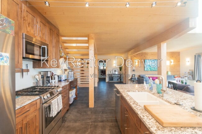 Building Photo - 9567 Ute Dr