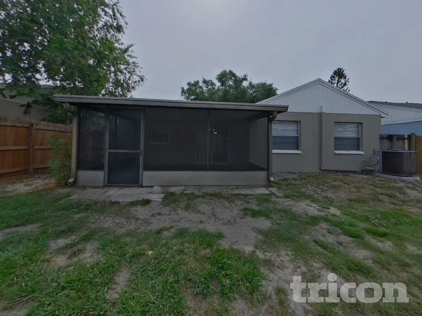 Building Photo - 8206 Clermont St