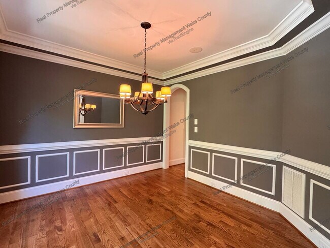 Building Photo - 3353 Cheswick Dr