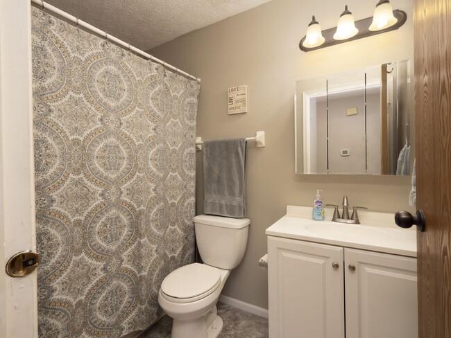 Building Photo - 3635 Wango Ct
