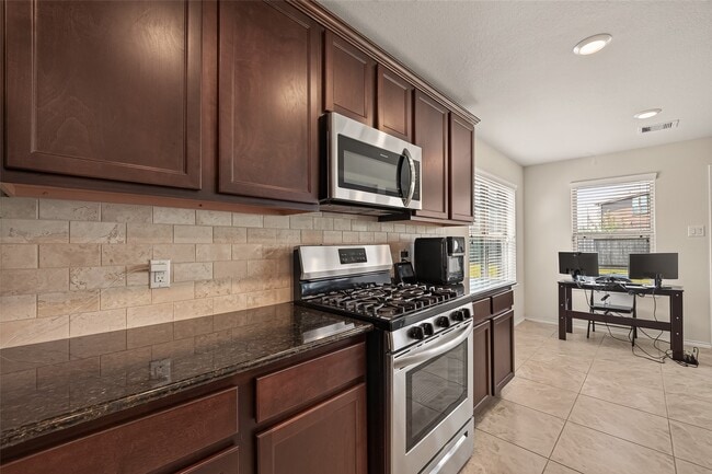 Building Photo - 322 Marble Springs Ln