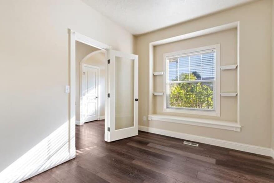 Building Photo - 5073 N Dove Ridge Pl