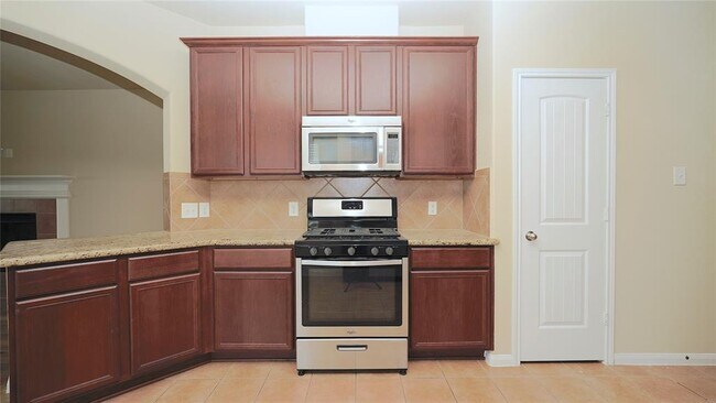 Building Photo - 24715 Colonial Elm Dr
