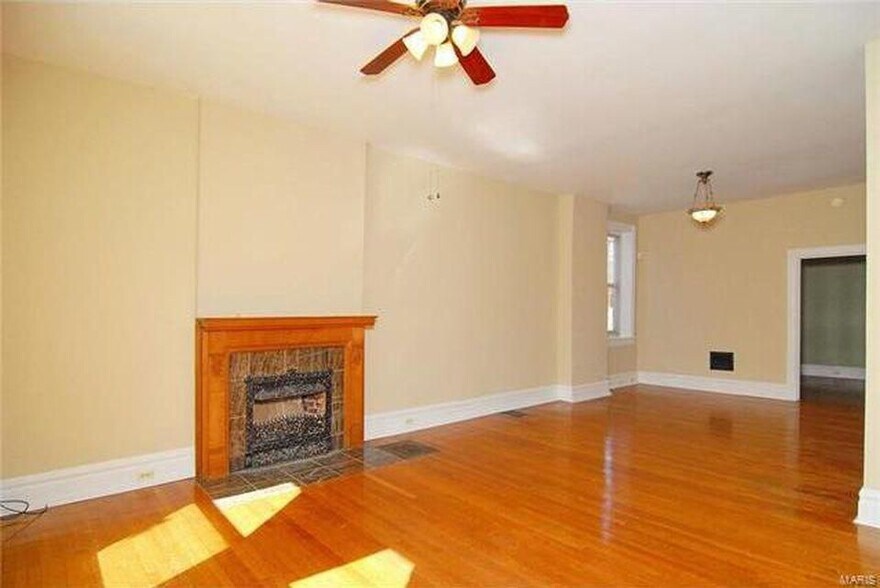 Dining room - 2707 Ann Ave