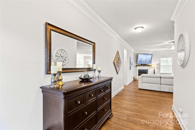 Building Photo - 108 Fleming Dr