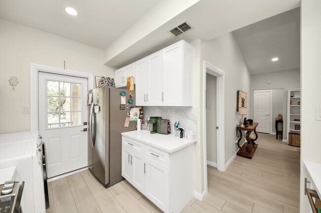 Building Photo - 2001 Bering Dr