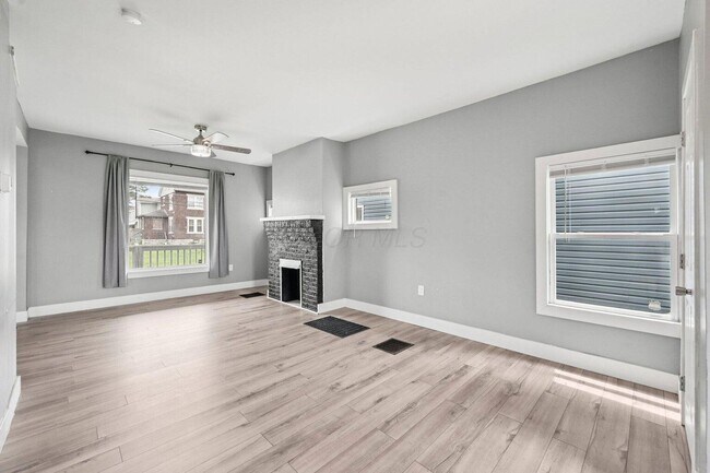 Building Photo - 1025 Howard St