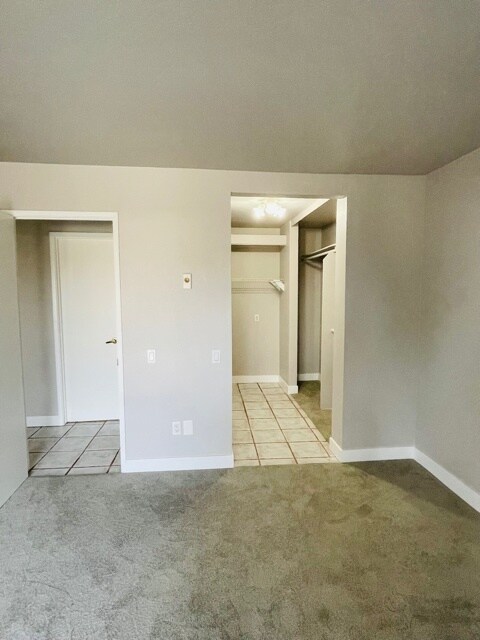 Building Photo - 3555 Ruffin Rd