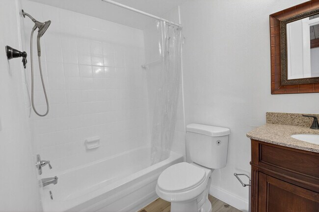 Building Photo - 4761 NW 2nd Ave