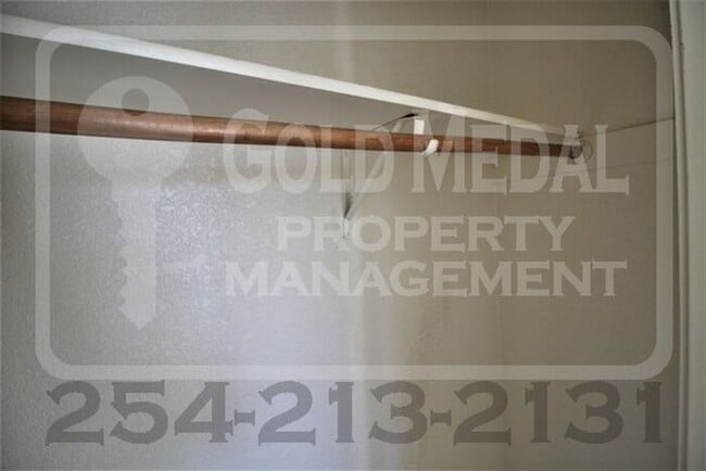 Building Photo - 4008 Pilgram Dr