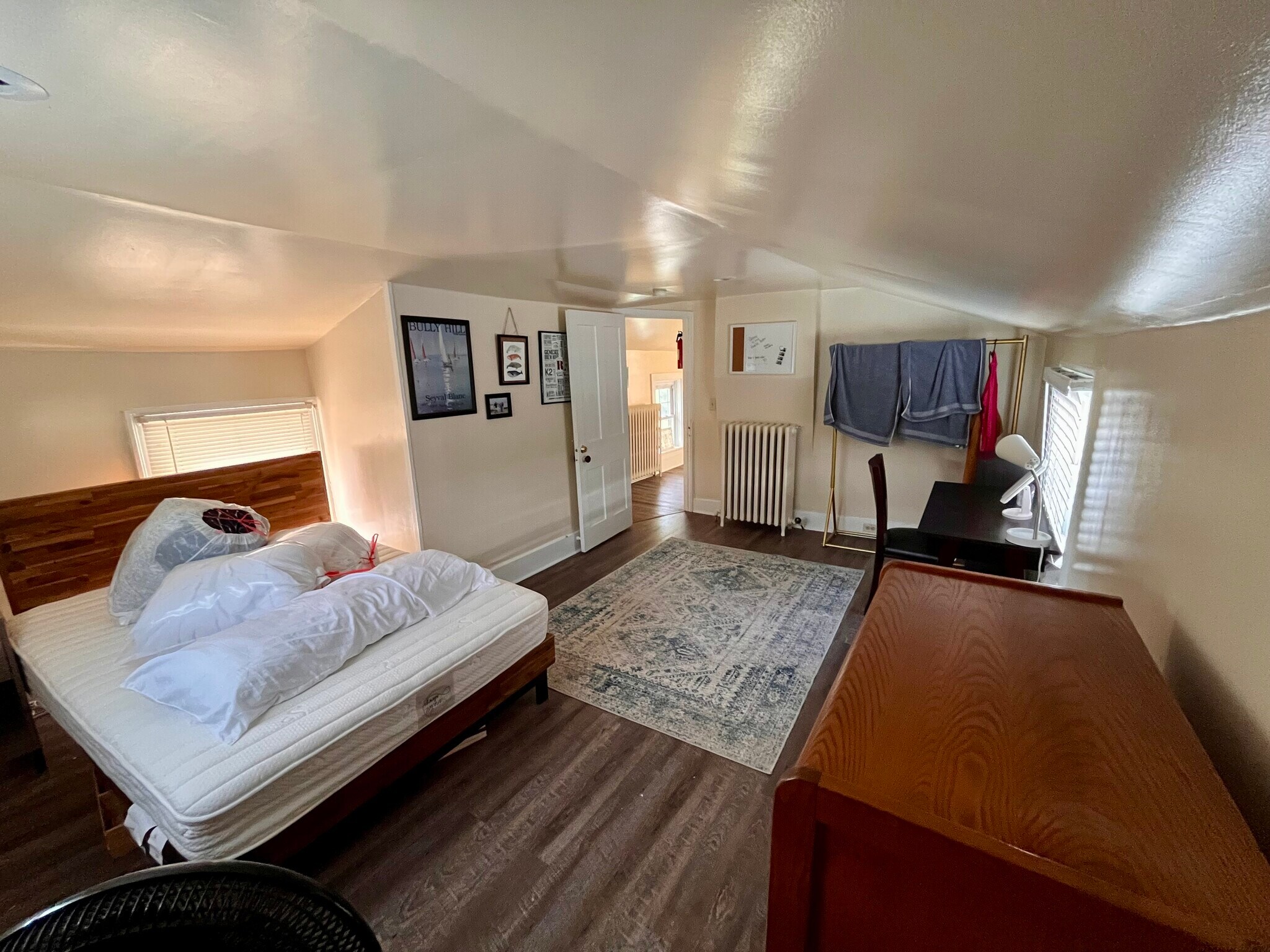 Building Photo - 52 Center St