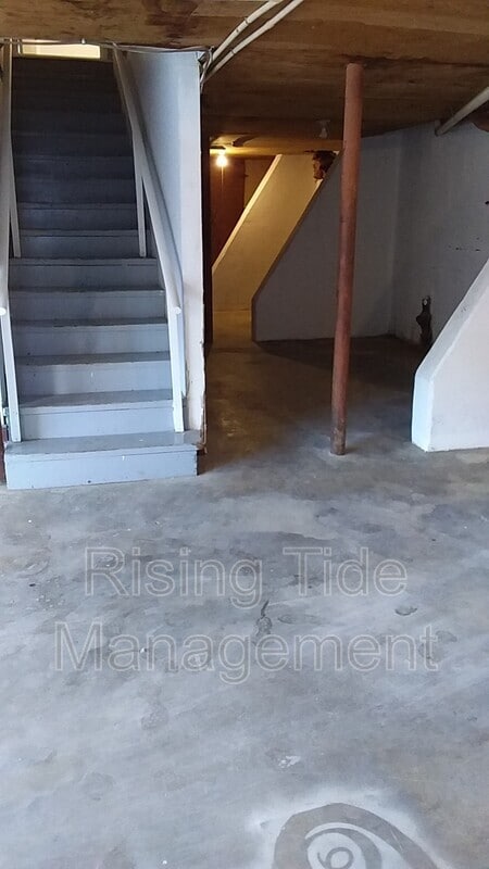 Building Photo - 7016 Briarwood Ln