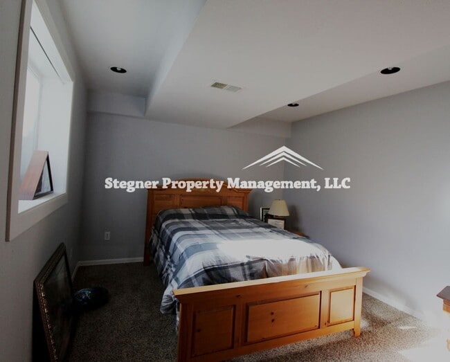 Building Photo - Nice Home in North Loveland