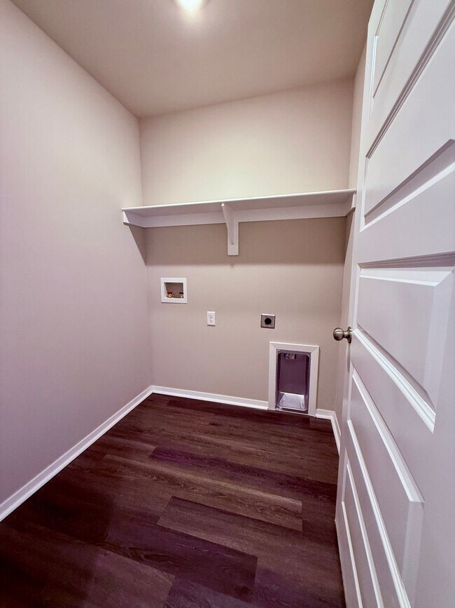 Building Photo - ***2508 E. Jan Street***