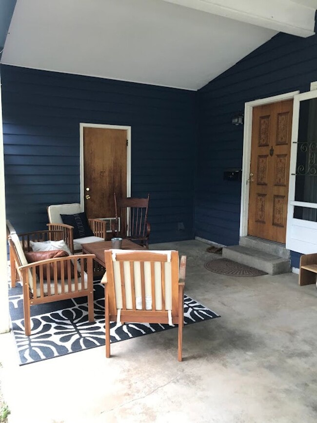 Building Photo - 3 Bed 1 Bath Ranch Home in Martin Acres!  Large Backyard!