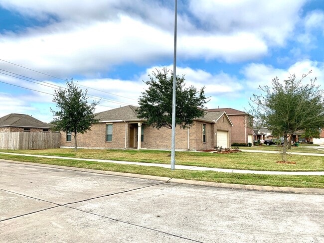 Building Photo - 3514 W Ridge Ln