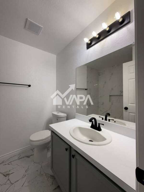 Building Photo - 9159 Everton