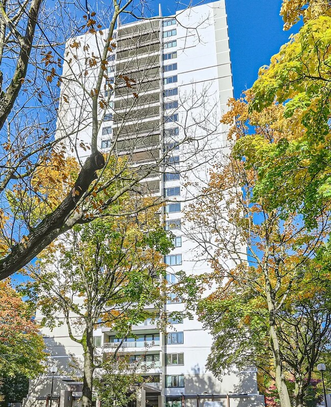 Building Photo - 1-Bedroom Condo on 14th floor of Harrison West - Corner Unit!