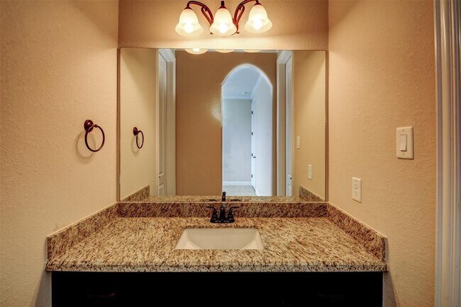 Building Photo - 106 Bella Sole