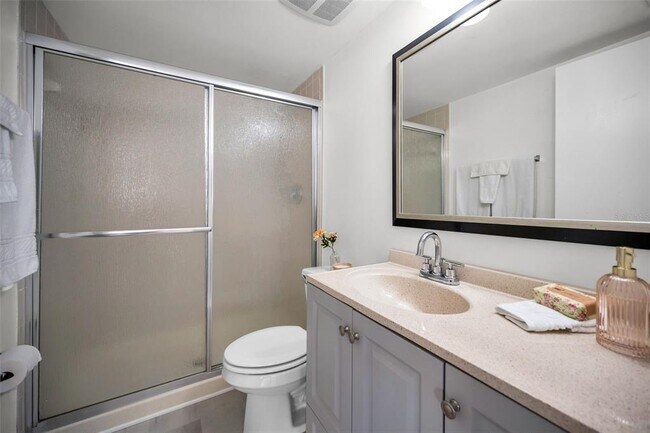 Building Photo - 3377 Crystal Ct E