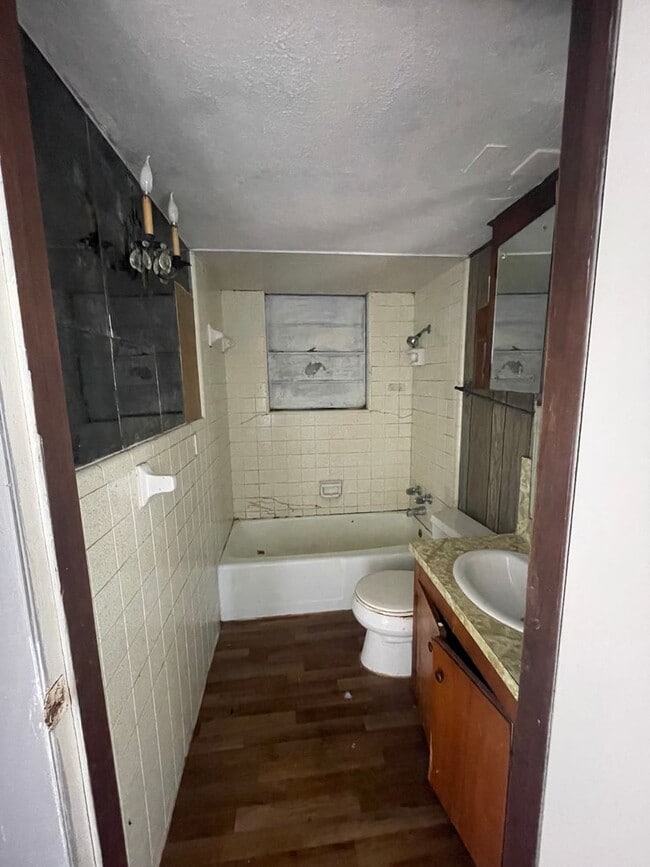 Building Photo - Corner Lot Home – Central City - Corpus Christi, TX