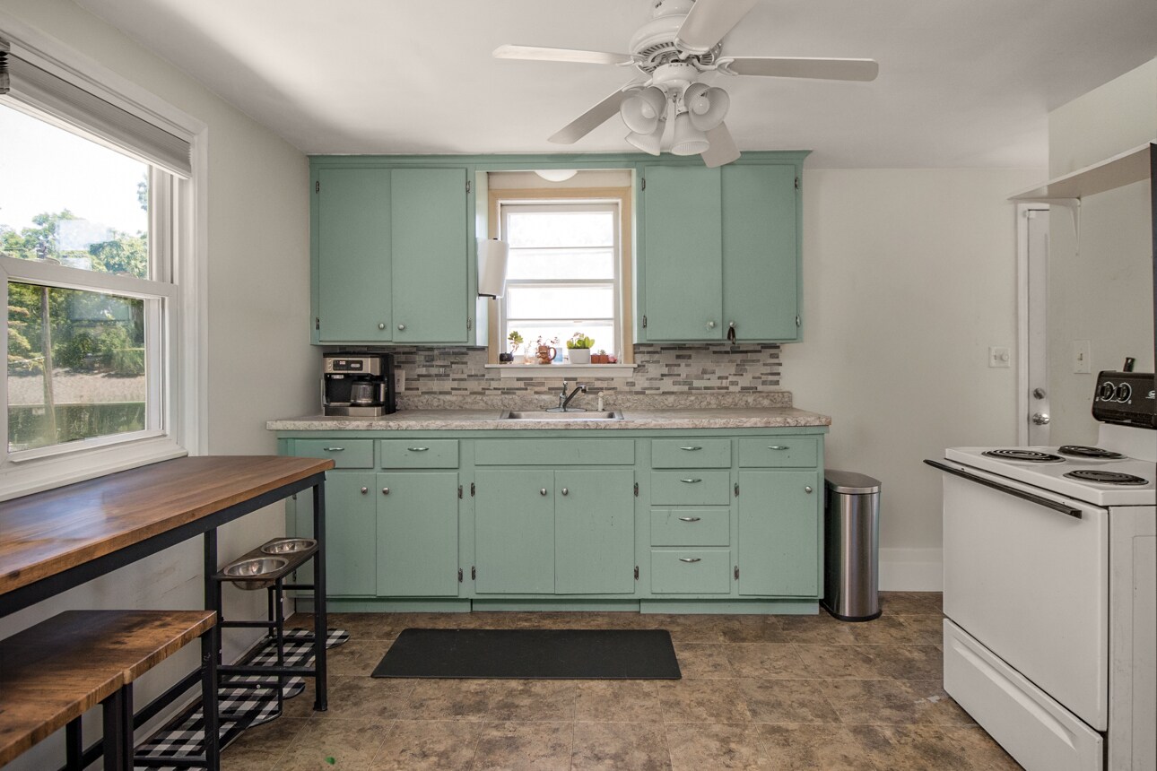 Building Photo - 412 Bircher Ave