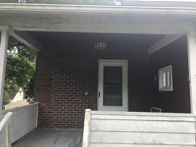 Building Photo - 5708 Pontiac Dr