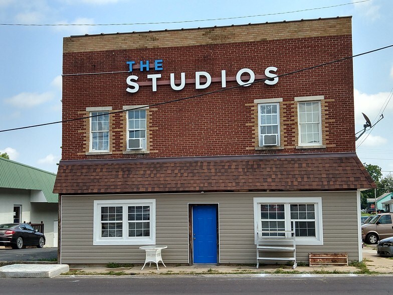 The Studios 201 E 2nd St Mountain Grove MO 65711 Apartment Finder