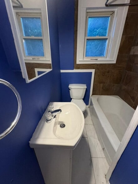 Primary Photo - 39 Union St