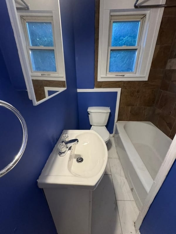 Building Photo - 39 Union St