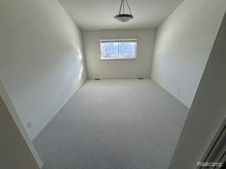 Building Photo - 149 S Vista