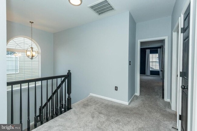 Building Photo - 249 Lord Fairfax St