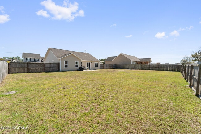 Building Photo - 202 Chestwood Dr