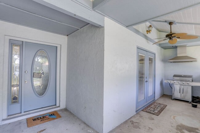Building Photo - 4702 S St Brides Cir