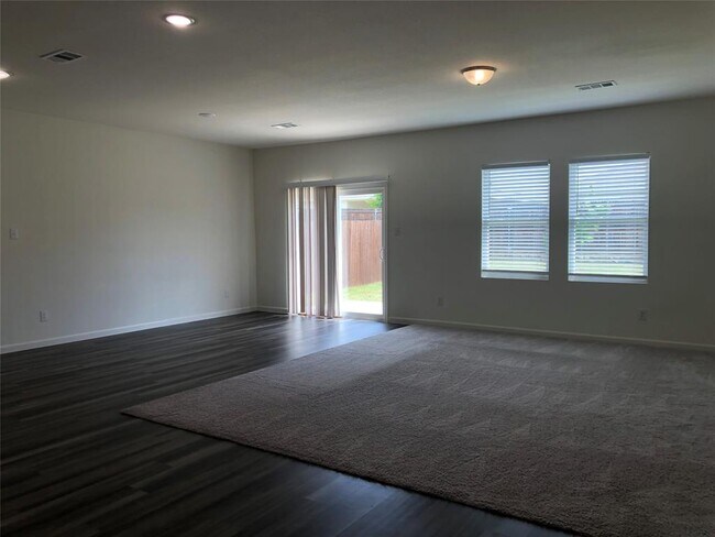 Building Photo - 778 Wilshire Dr