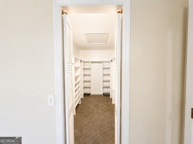 Building Photo - 212 Muskogee Ct