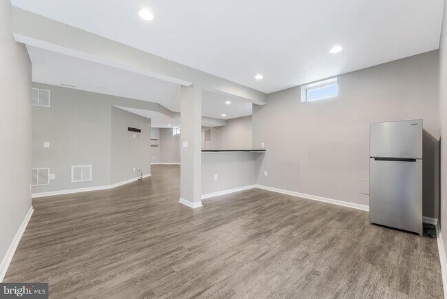 Building Photo - 20152 Boxwood Pl